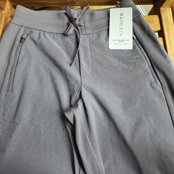 Athleta Headlands Hybrid Trek Jogger - Picture 8 of 8